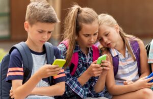 5 Things About Smartphones Addiction conclusion:- The Importance Of Balance And Healthy Smartphone Use